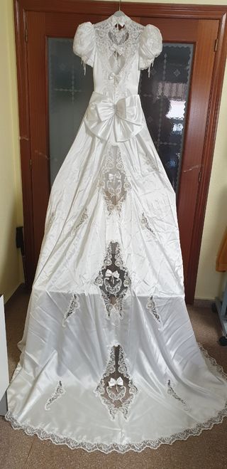 Vestido novia, blanco, raso pedreria