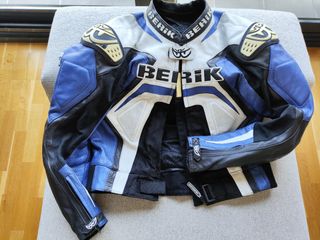 Mono de cuero para moto Marca Berik