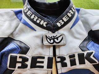 Mono de cuero para moto Marca Berik