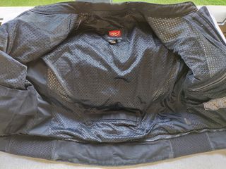 Mono de cuero para moto Marca Berik