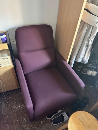 Sillón reclinable nuevo color granate