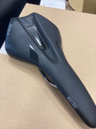 Sillin GIANT CONTAC SL 138