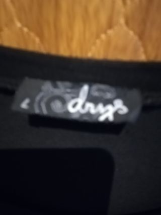 blusa moderna y elegante