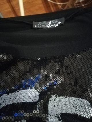 blusa moderna y elegante