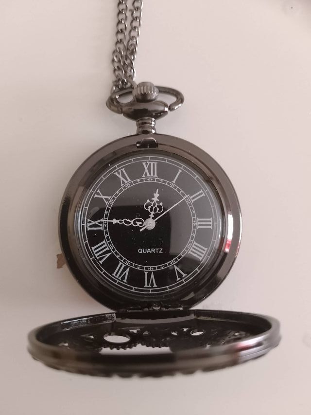Reloj de bolsillo con tapa troquelada nuevo