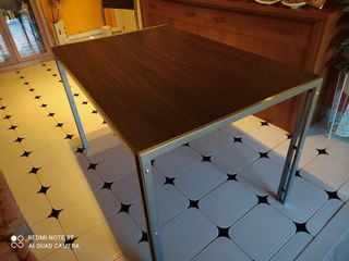 Conjunto mesa y sillas