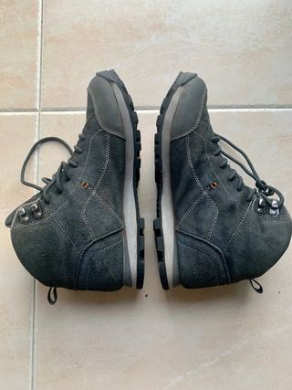 Botas de montaña, trekking, impermeable