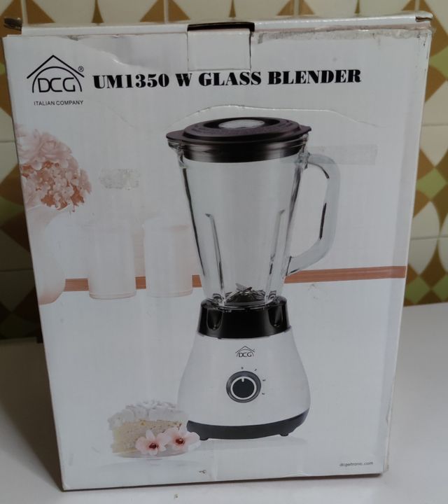 frullatore con bicchiere di vetro