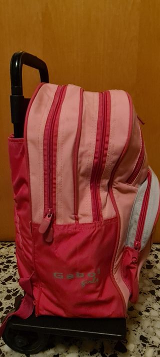 mochila infantil con carrito