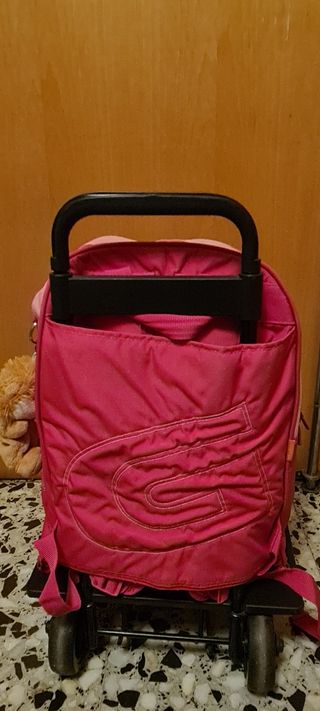 mochila infantil con carrito
