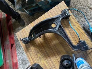 Brazo suspensión suzuki
