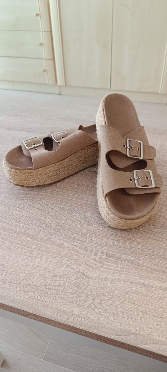 Sandalias yute