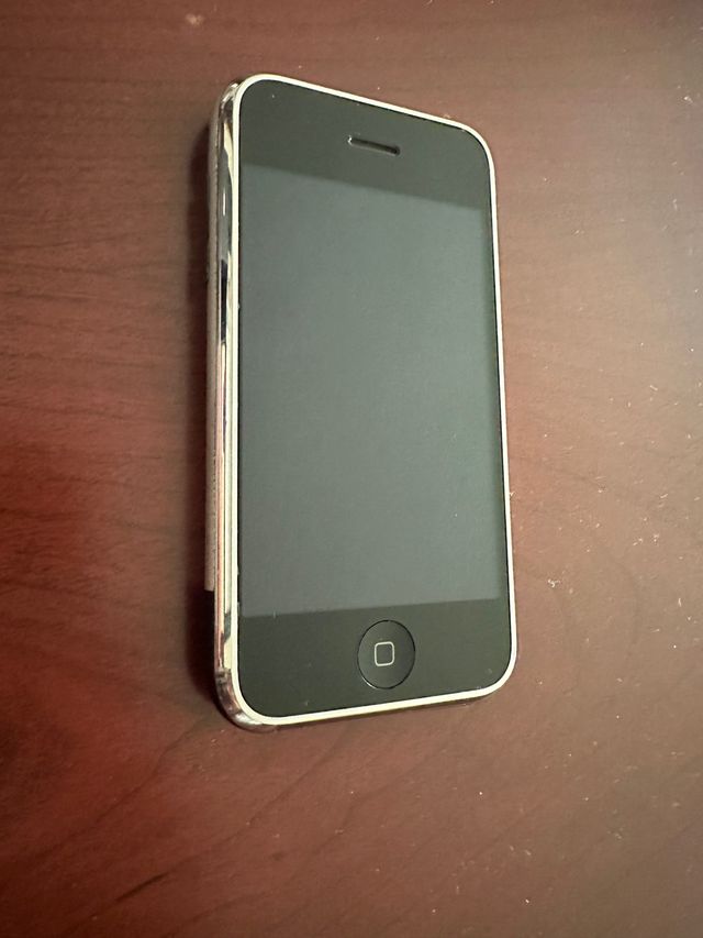 Iphone 2G 16 gb libre y activado. COLECCIONISTAS