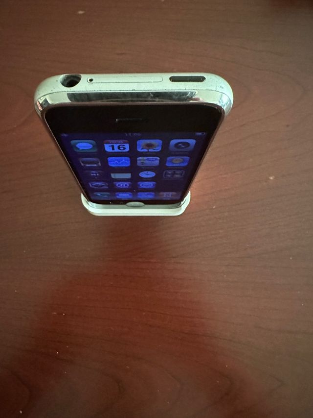 Iphone 2G 16 gb libre y activado. COLECCIONISTAS