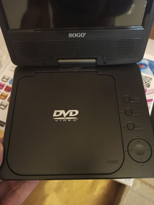 Reproductor DVD Portatil LCD 7"