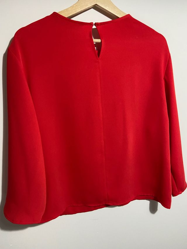 Blusa roja talla S Zara