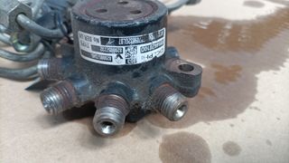 Rampa inyectora Renault Clio II 1.5 dci