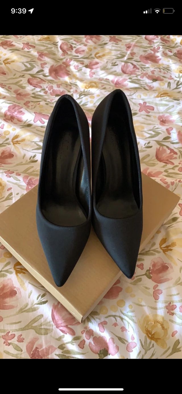 Tacones Salón Negro