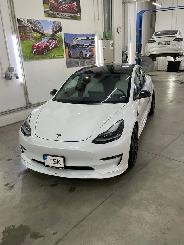 Servicio Tesla 677170261 whatsapp Piezas de Tesla