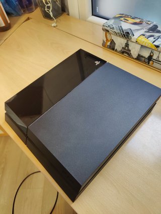 PS4 + 66 Juegos + 2 mandos. Negociable