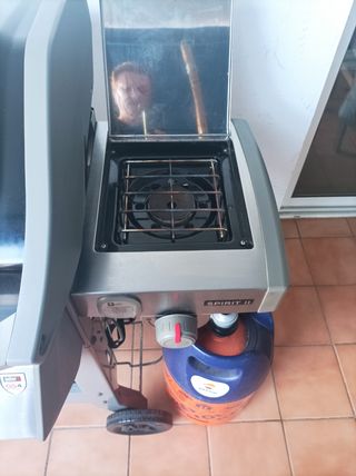 BARBACOA WEBER SPIRIT II 2 QUEMAD Y HORNILLA LAT 