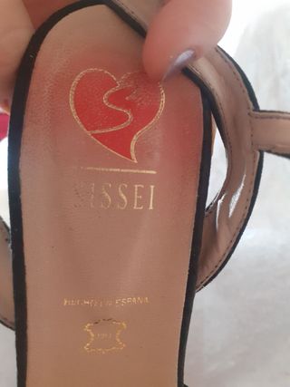 Zapatos negros de tacones con plataforma