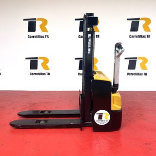 Apilador CAT 1000 KG