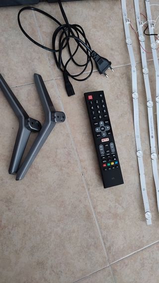 TV OKODL 40662FN-TIB