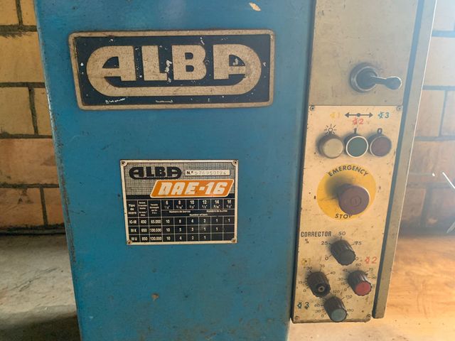 Dobladora de estribos ALBA DAE 16