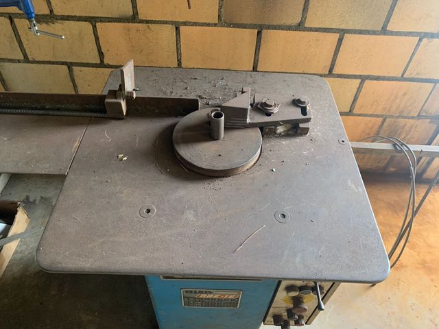 Dobladora de estribos ALBA DAE 16