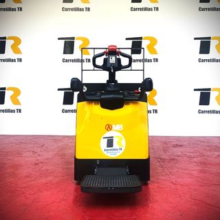 Transpaleta CON PLATAFORMA