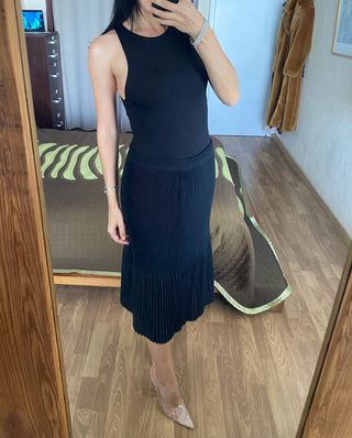 Nueva falda plisada midi negra Boguar talla L