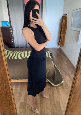 Nueva falda plisada midi negra Boguar talla L