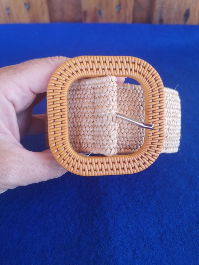 Cinturón tipo rafia elástico