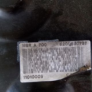 TAPA DISTRIBUCIÓN RENAULT TRAFIC 2.0 DCI  2008