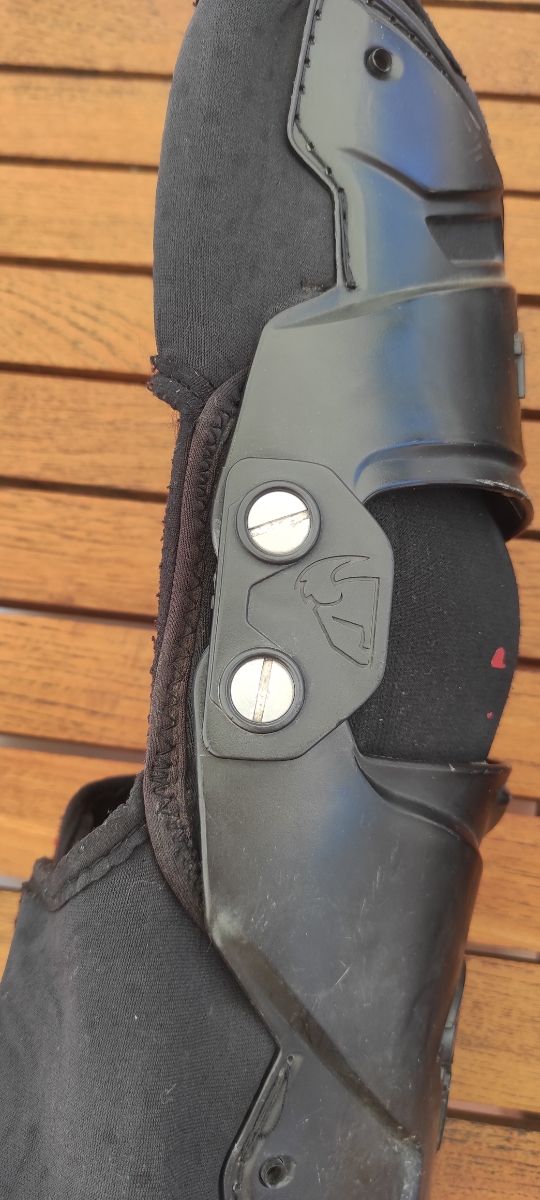 Rodilleras thor talla L