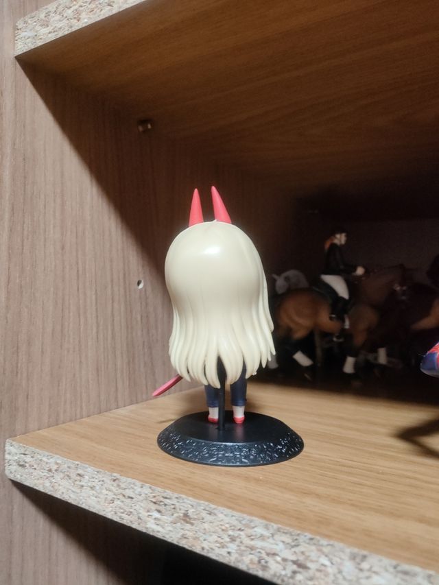 Figura de Power de Chainsaw man 