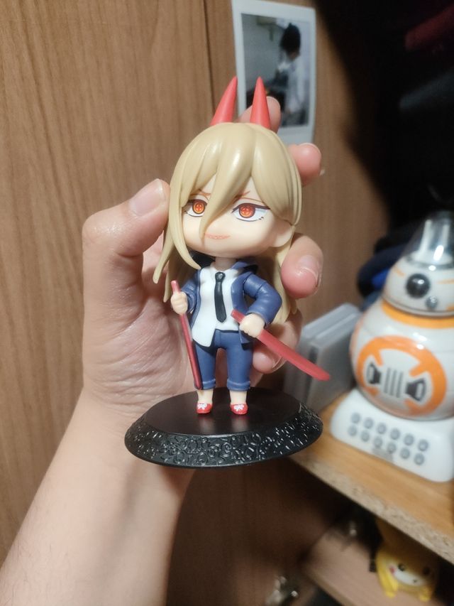 Figura de Power de Chainsaw man 