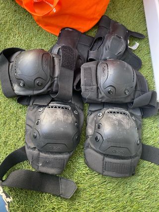 Rollers 38 + Protecciones y Casco.