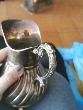 Jarra de alpaca o plata de los 70