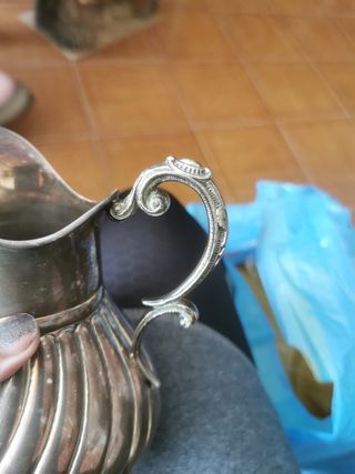 Jarra de alpaca o plata de los 70
