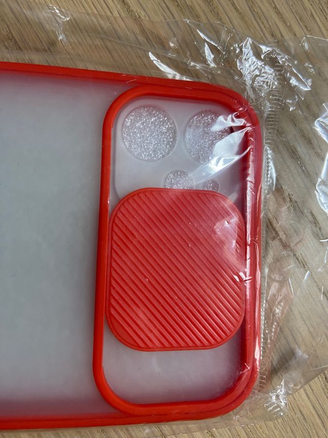 Custodia per iPhone 11 con cover sulla fotocamera