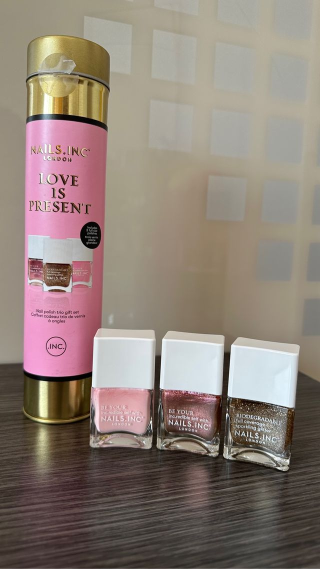 Pintauñas NAILS.INC