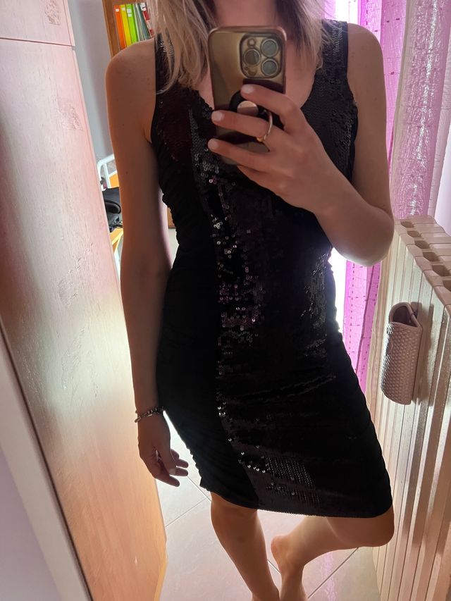 Abito drappeggiato con paillettes nero