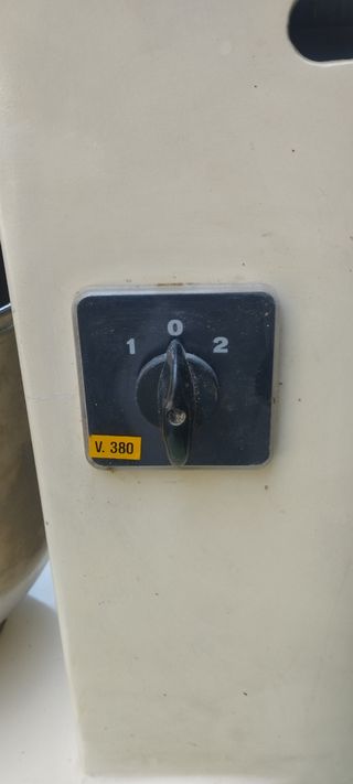 AMASADORA TRIFASICA HOSTELERIA O NEGOCIO