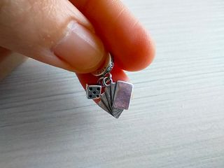 Charm suerte poker plata de ley