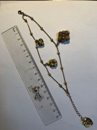 Braccialetto thun con ciondoli 