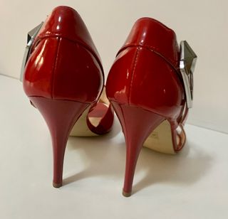 Sandalias de tacón, Guess 