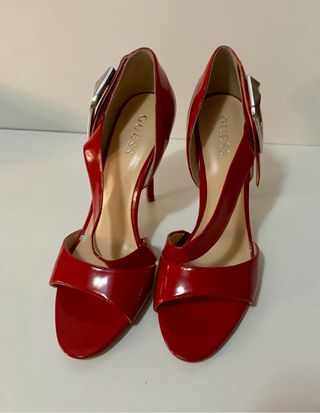 Sandalias de tacón, Guess 