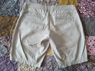 pantalón bermuda
